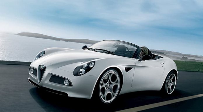 Giá xe Alfa Romeo 8C Competizione Spider