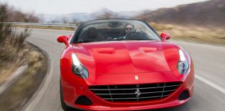 Giá xe Ferrari California T