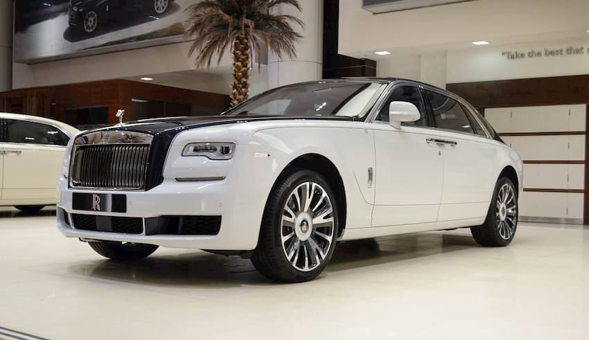 Giá xe Rolls Royce Ghost EWB