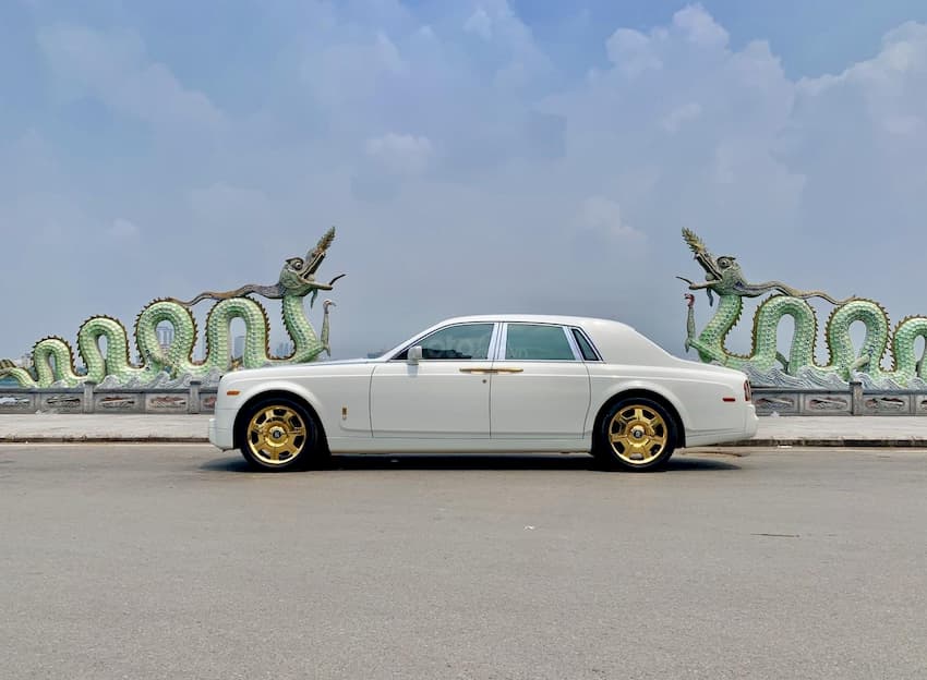 Giá xe Rolls-Royce Phantom EWB