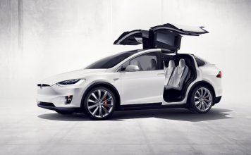 Giá xe Tesla Model X