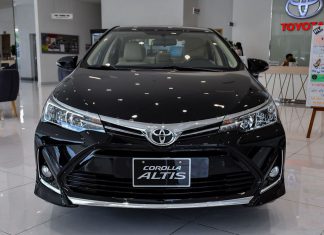 Ngoại thất xe oto corolla Altis