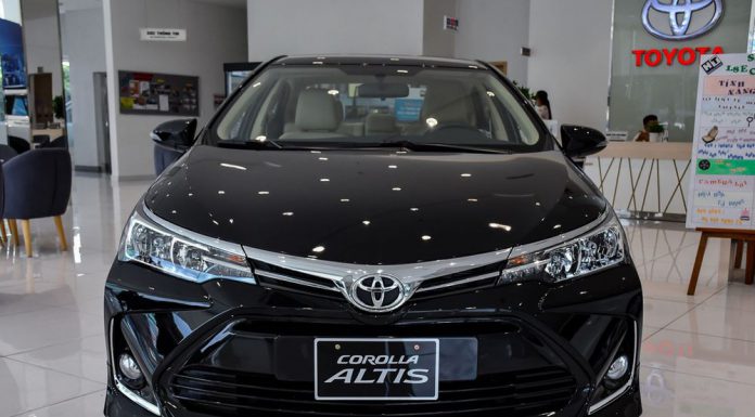 Ngoại thất xe oto corolla Altis